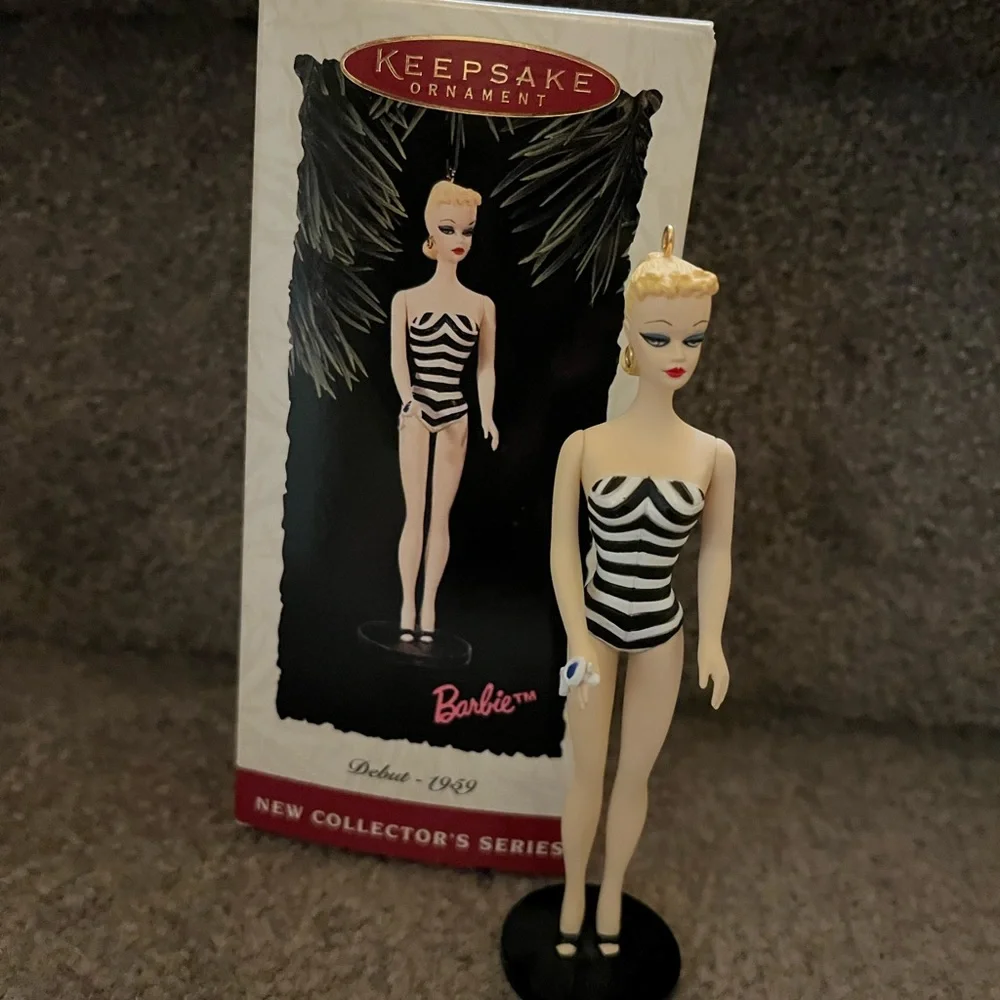 Lot of 3 barbie collectors series ornaments. 1,2 and 3 in the series - Picture 3 of 5